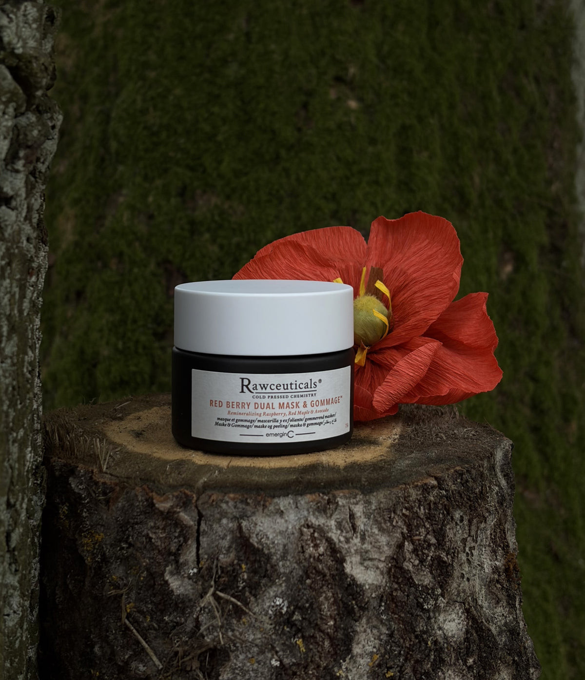 emerginC RAWCEUTICALS RED BERRY DUAL MASK & GOMMAGE 49 g met bloem